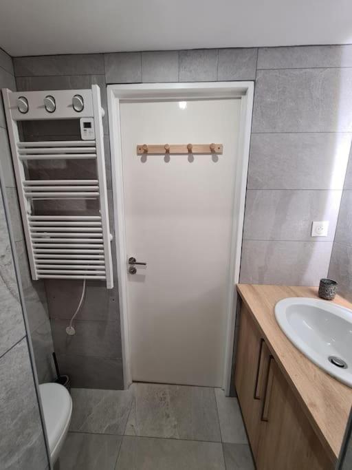 Appartement Au Calme Dans Residence Avec Piscine Boersch المظهر الخارجي الصورة
